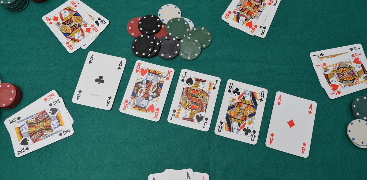 CORAL CASINO کیسینو میں پوکر گیمز